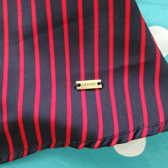 TH Peplum Top - Picture 3 of 4